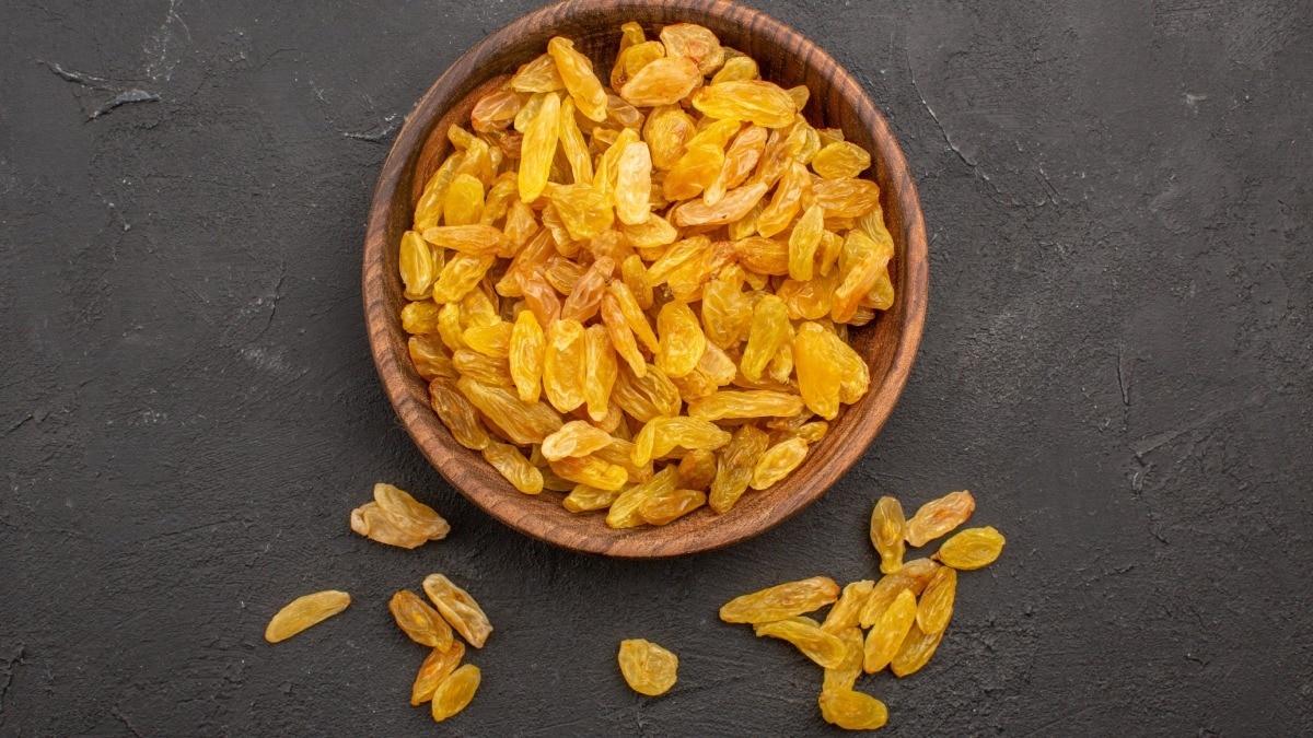 किशमिश के पानी के बेहतरीन फायदे  