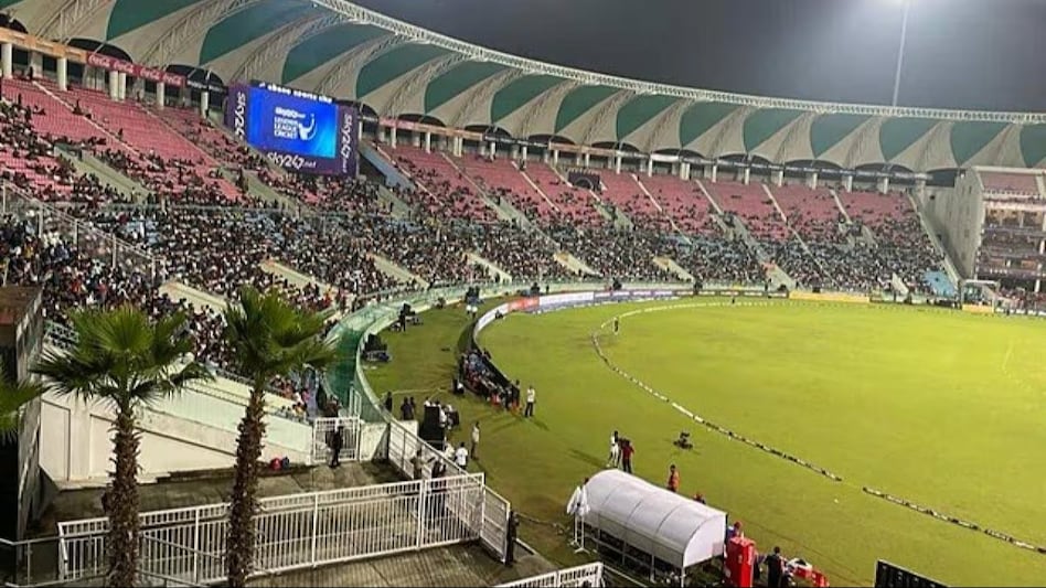 IPL से पहले इकाना स्टेडियम को 28 करोड़ रुपये का टैक्स नोटिस, मैच पर छाए ...