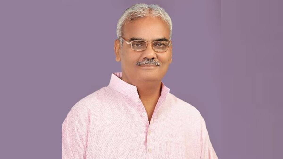 Rajasthan School Principal Farewall Card in with Urdu Subtitile