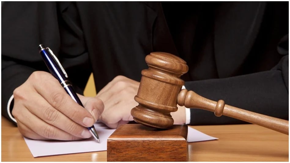 दिल्ली हाईकोर्ट के जज यशवंत वर्मा के खिलाफ 'कैश एट होम' मामले की जांच करेगी 3 न्यायाधीशों की समिति - Delhi High Court judge Yashwant Verma committee of three judges ...