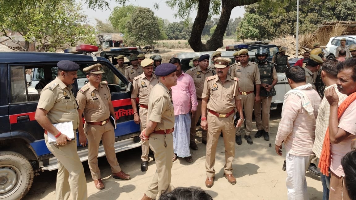 वारदात के बाद मौके पर मौजूद पुलिस फोर्स 