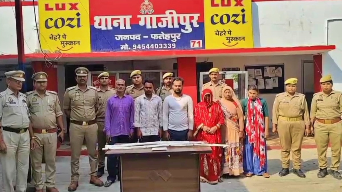 रात में प्रेमी को मिलने बुलाया, फिर बेरहमी से मार डाला... प्रेमिका समेत परिवार के 6 लोग गिरफ्तार, फतेहपुर के बीनू हत्याकांड का खुलासा