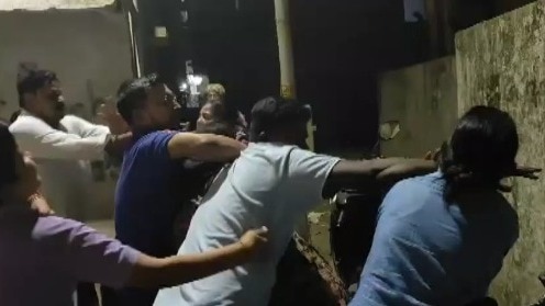 'अंग्रेजी नहीं, मराठी में...', जब 'Exuse Me' बोलना महिला को पड़ गया भारी, लोगों ने की पिटाई