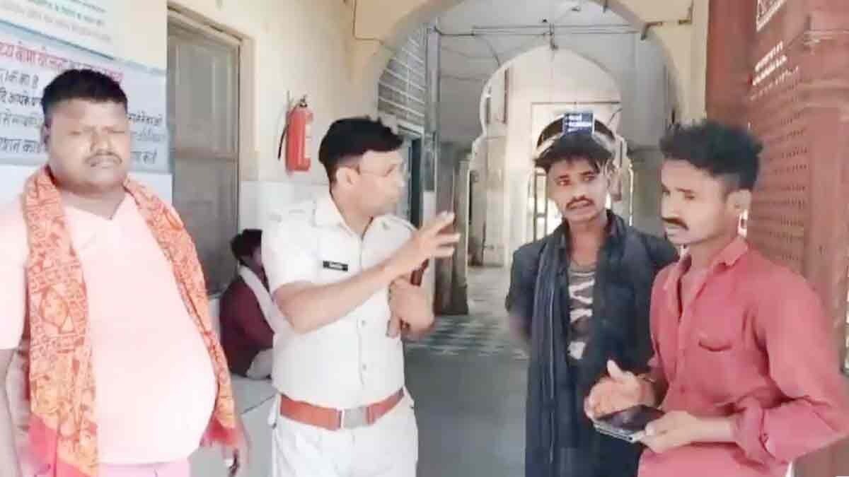 पानी से भरे गड्ढे में गिरने से सगे भाइयों की मौत 