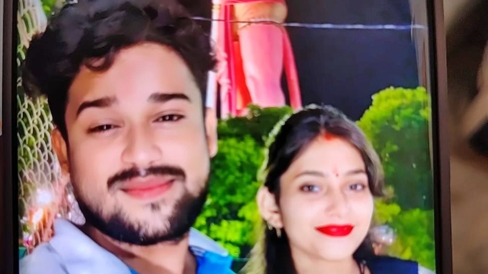 बरेली: पति राज के साथ पत्नी सिमरन 