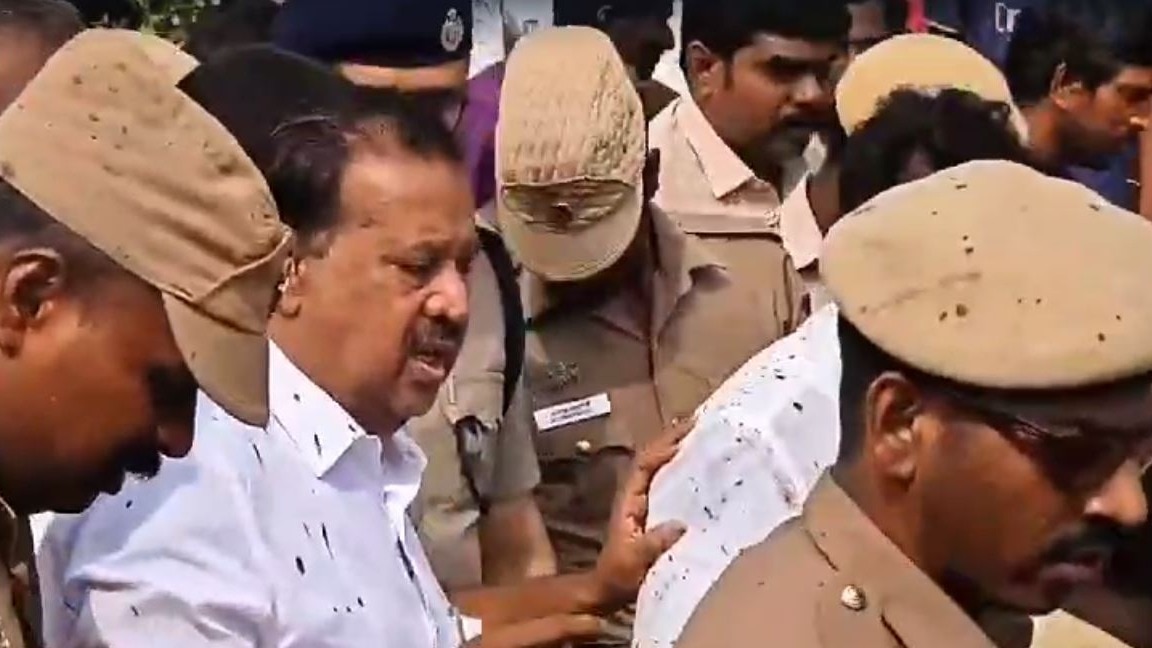 तमिलनाडु के वन मंत्री और सीनियर डीएमके नेता के पोनमुडी