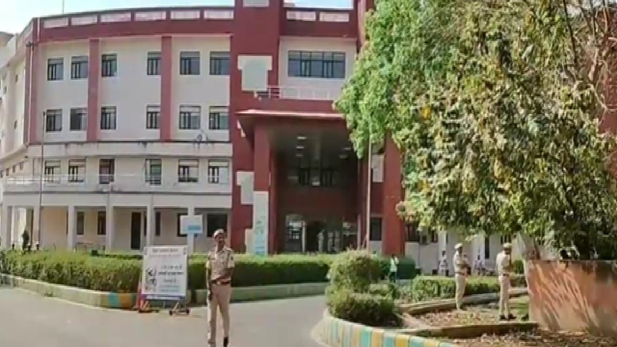 अलवर मिनी सचिवालय को मिली बम से उड़ाने की धमकी, जिला कलेक्टर को आया ऐसा ईमेल