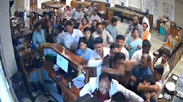 मध्य प्रदेश में होटल के कर्मचारी और व्यापारी फैमिली के बीच मारपीट