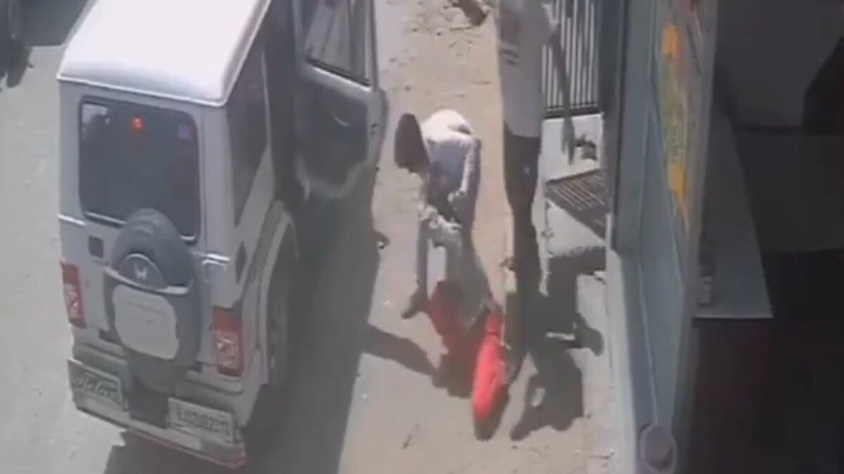 घटना CCTV में कैद.