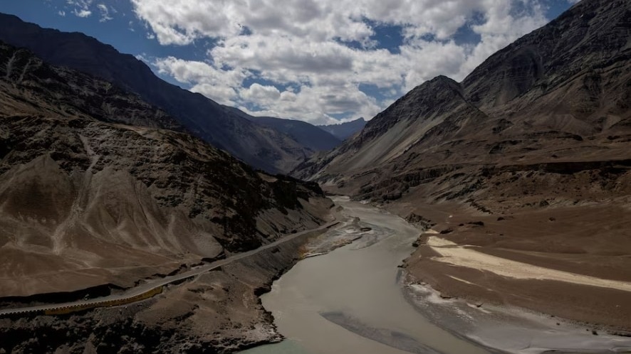 'डियर मिस्टर मुर्तजा...' भारत ने पाकिस्तान को पत्र लिखकर दी सिंधु जल संधि रोकने की सूचना