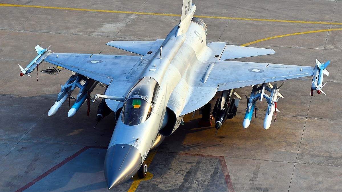 जिस चीनी PL-15 मिसाइल के दम पर कूद रहा पाकिस्तान, उसकी भी भारत के पास है काट...