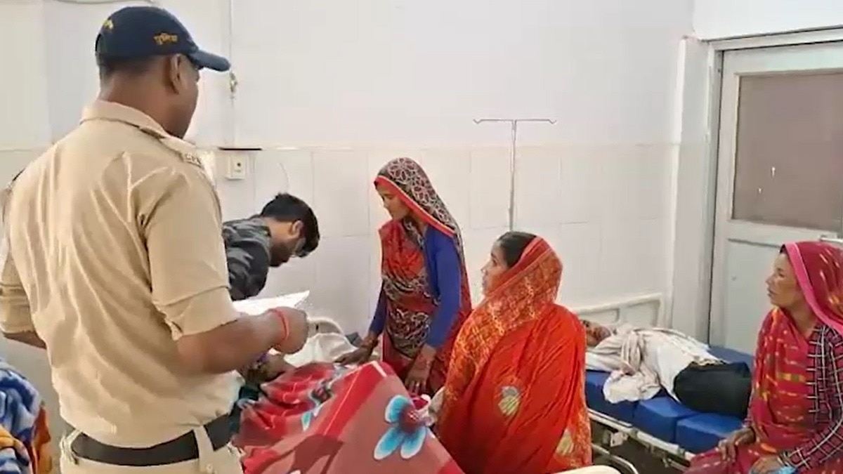 people in hospital with patient