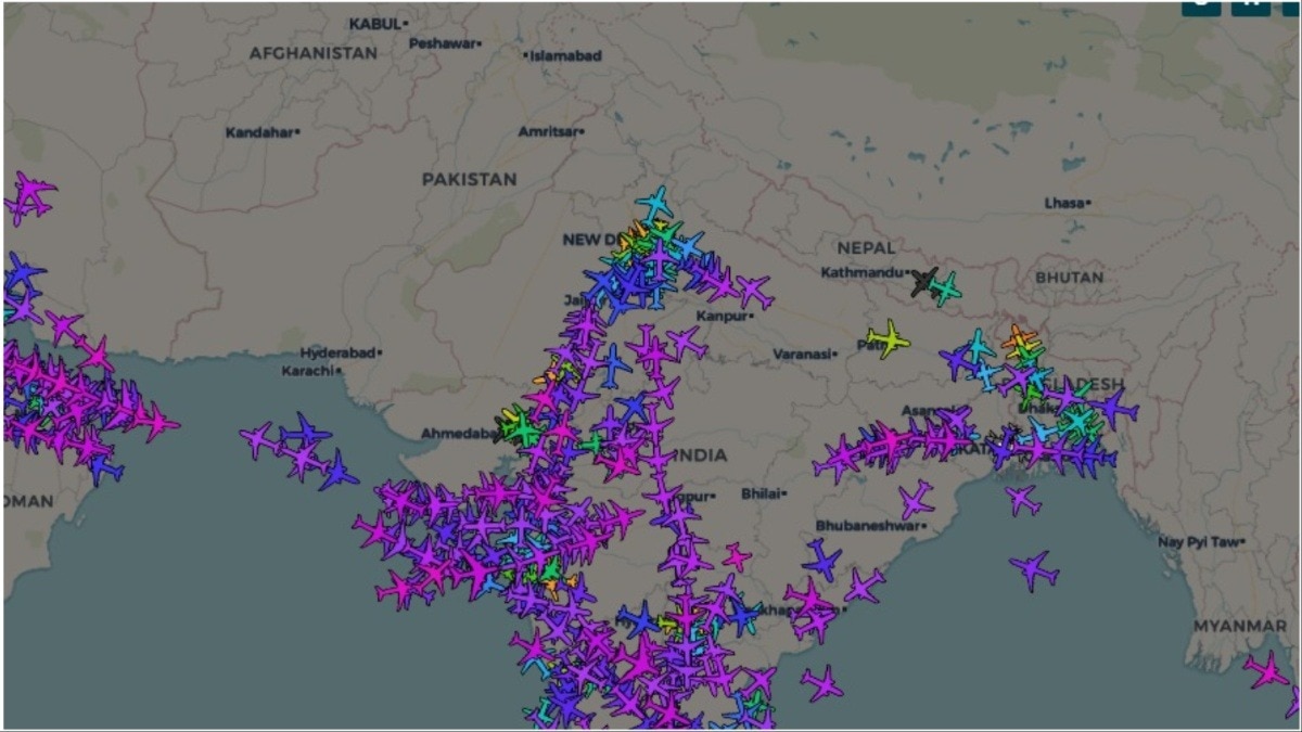 पाकिस्तान का हवाई क्षेत्र खाली पड़ा है 