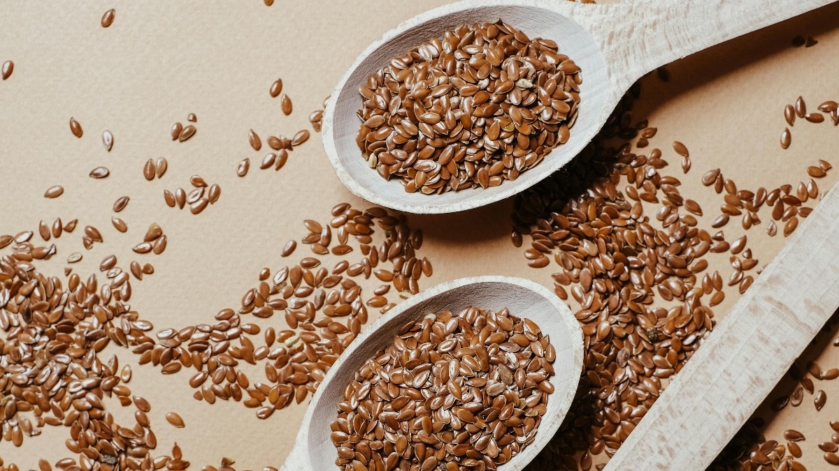 Flaxseed for hair growth: बालों की ग्रोथ के लिए कैसे करें अलसी का इस्तेमाल, यहां जानें तरीका