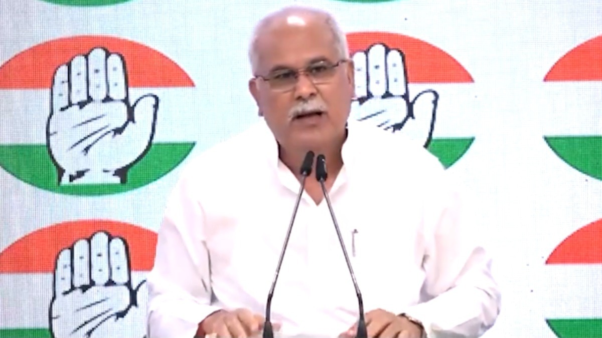 भूपेश बघेल ने बीजापुर में हुई मुठभेड़ पर उठाए सवाल.