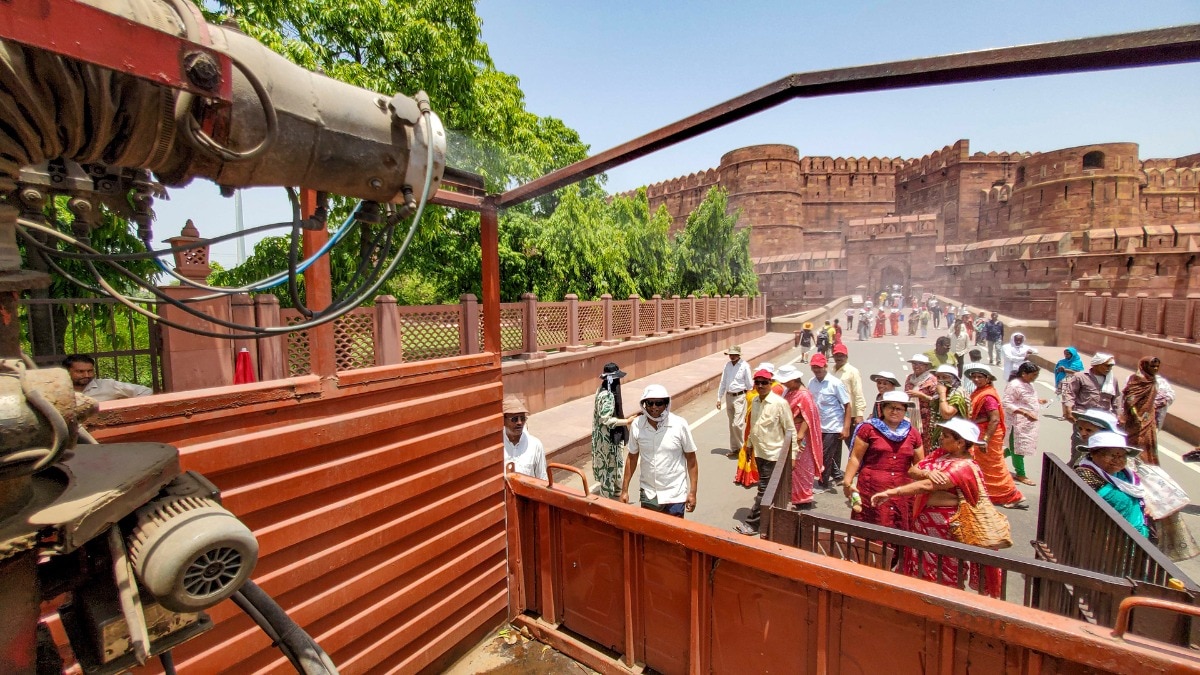 यूपी में भीषण गर्मी को लेकर अलर्ट जारी (फोटो क्रेडिट - पीटीआई)