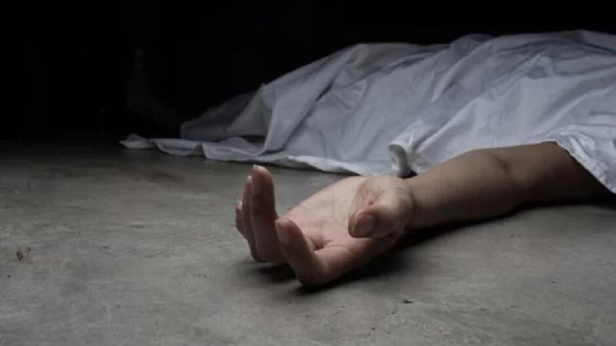 शादीशुदा प्रेमिका के घर में संदिग्ध हालत में मिला युवक का शव