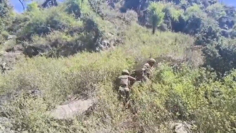 जम्मू-कश्मीर में आतंकियों के खिलाफ सेना का ऑपरेशन (फाइल फोटो)