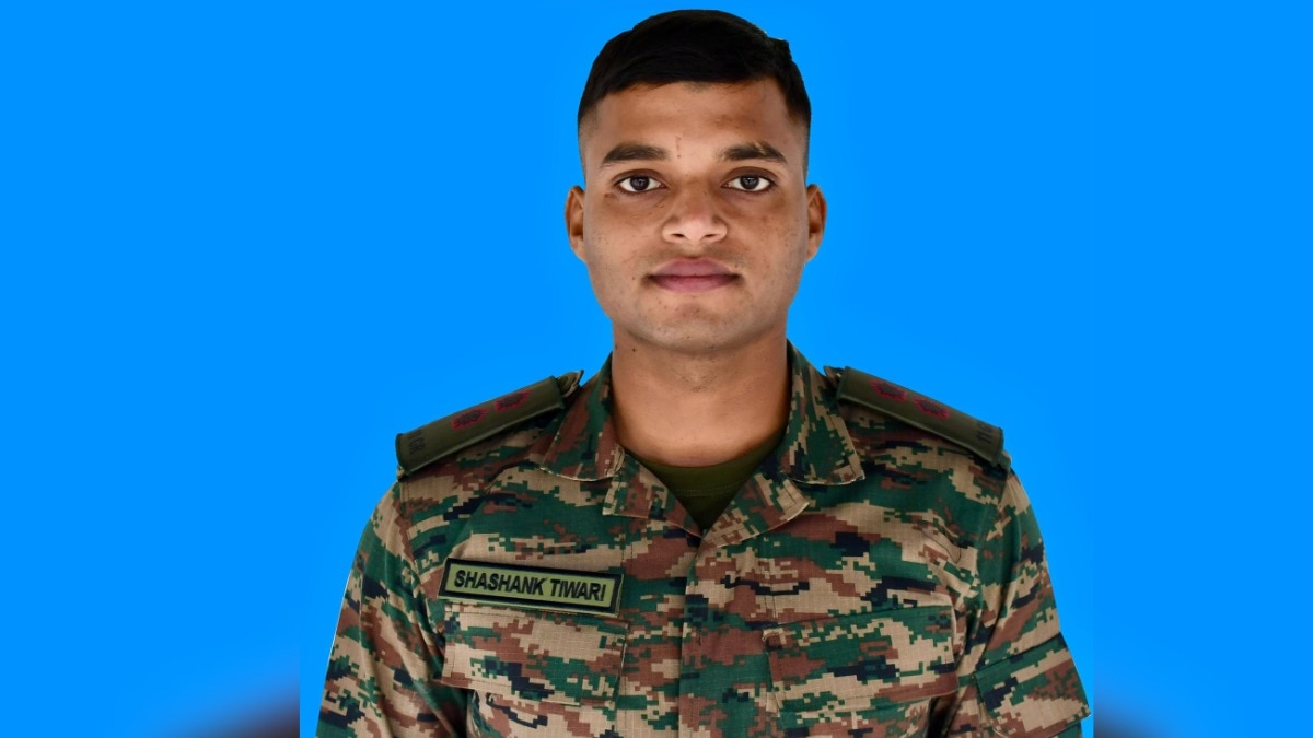 लेफ्टिनेंट शशांक तिवारी (फाइल फोटो).