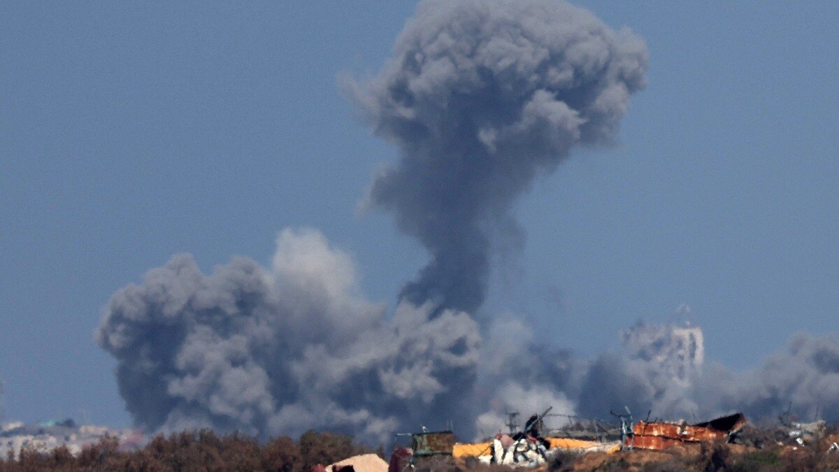 गाजा में मातम: ड्यूटी पर थी मां, घर बन गया मलबा... इजरायली हमले में डॉक्टर के 9 बच्चों सहित 30 की मौत