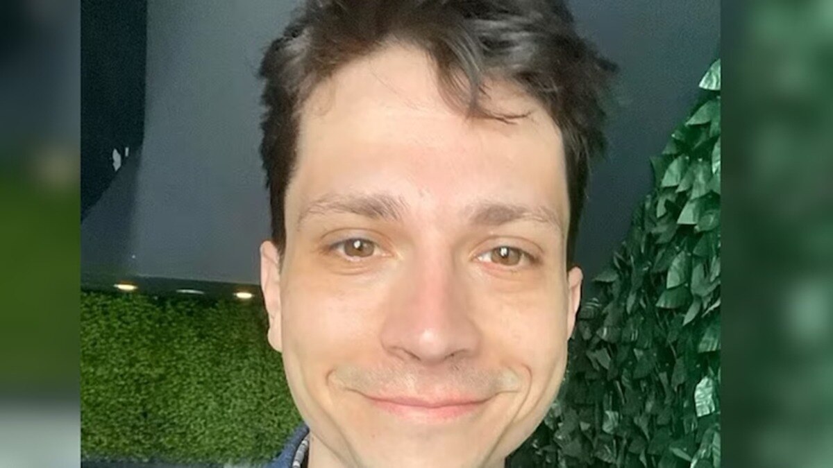 जोसेफ न्यूमायर को एफबीआई ने इजरायल में अमेरिकी दूतावास को बम से उड़ाने और राष्ट्रपति ट्रंप को जान से मारने की धमकी देने के आरोप में गिरफ्तार किया. (AP Photo)