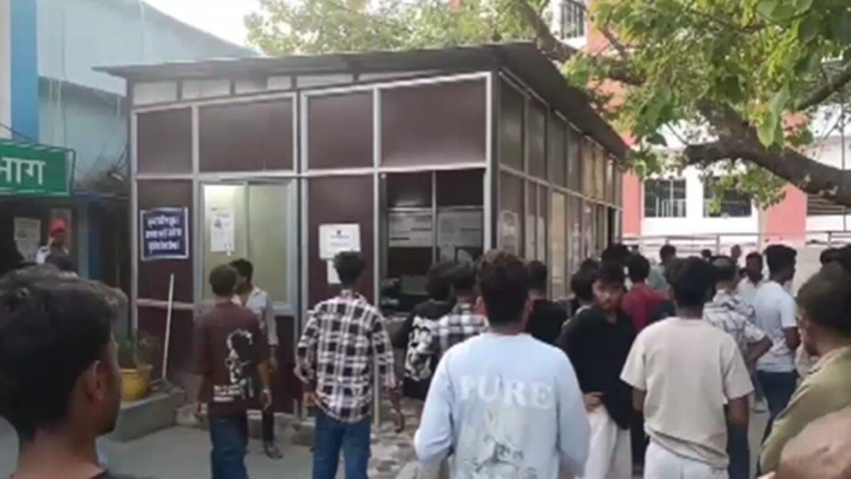 क्रिकेट के विवाद में युवक को दौड़ा-दौड़ा कर घोंपा चाकू