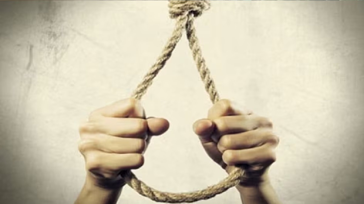 man holding rope 