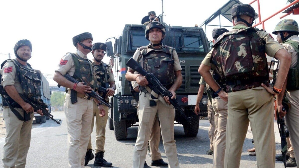 42000 सुरक्षाकर्मियों के साथ अमरनाथ यात्रा का सुरक्षा कवच तैयार, CRPF-BSF समेत 5 बलों की तैनाती