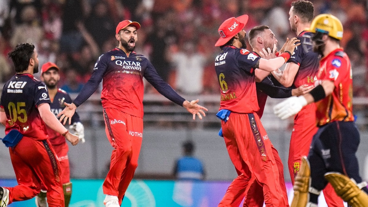 RCB players celebrate wicket of Punjab Kings' Josh Inglis during IPL 2025 Qualifier 1 cricket match 