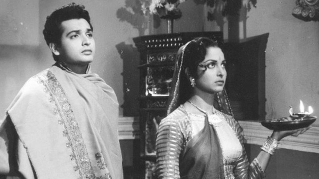 रेट्रो रिव्यू में पढ़ें कैसी है फिल्म बीस साल बाद 