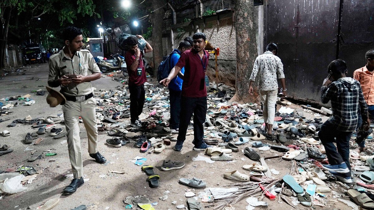 बेंगलुरु हादसे पर RCB का बड़ा ऐलान, मृतकों के परिवारों को मिलेगी 10-10 लाख की मदद, 'RCB Cares' फंड भी होगा शुरू
