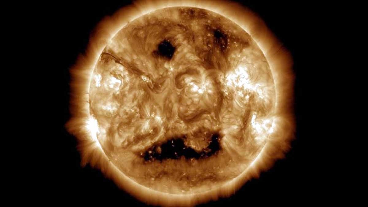 Sun formed a strange face