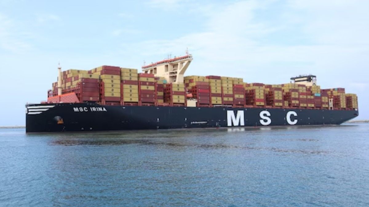 विझिनजाम इंटरनेशनल सीपोर्ट पहुंचा MSC इरिना.  