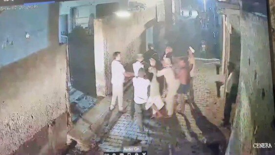 सोनीपत में दंपति पर घर में घुसकर हमला, CCTV में कैद हुई वारदात, 4 आरोपी गिरफ्तार