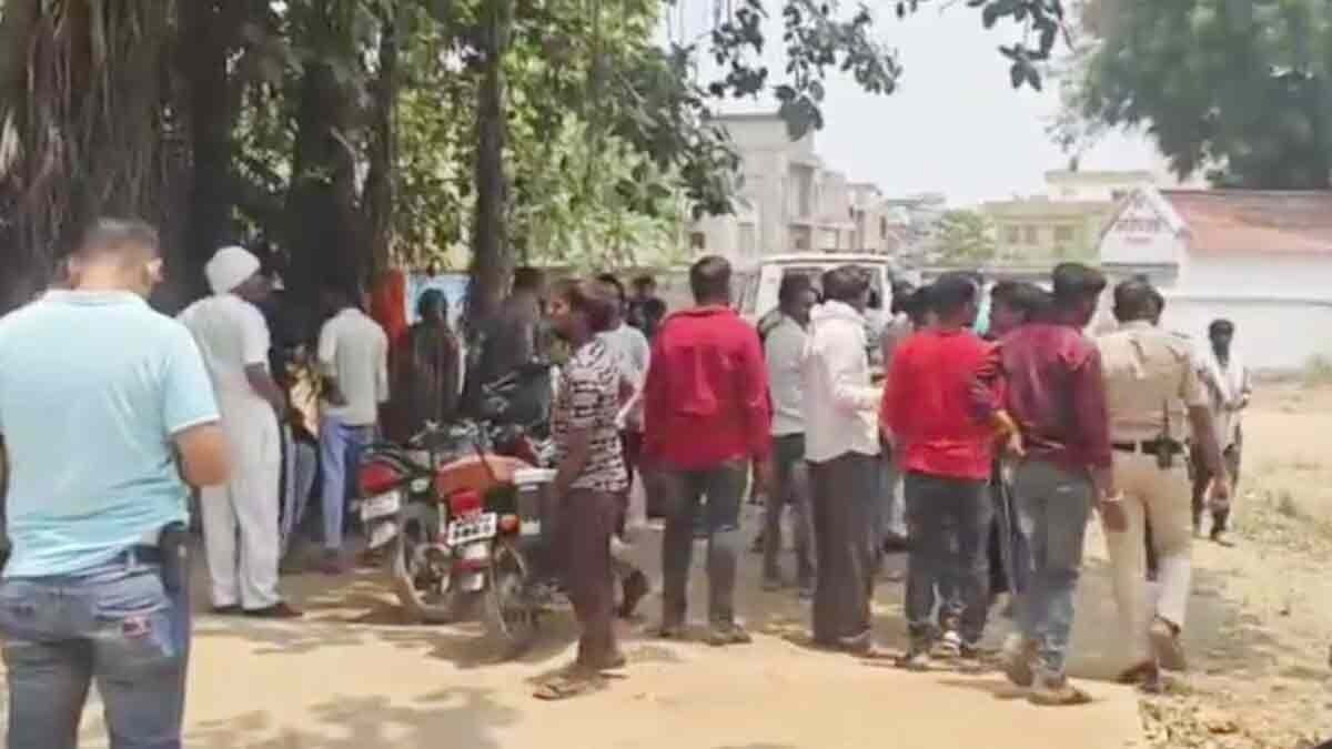 Three workers died due to electric shock 