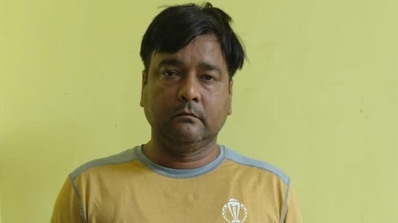 आयुष पाण्डेय.