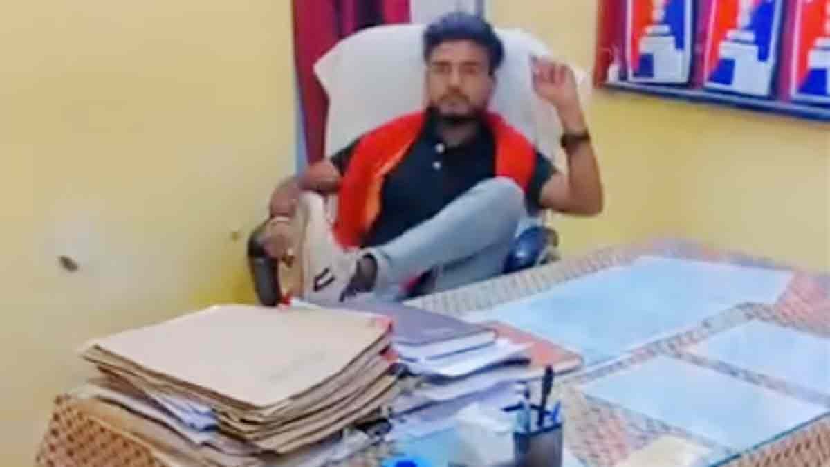 The miscreant made a reel by sitting on the chair of the chairman