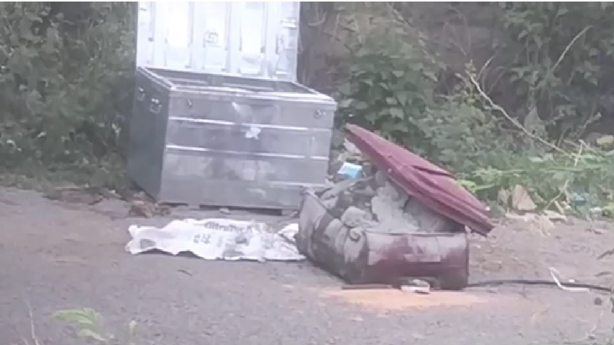 deadbody stuffed in suitcase