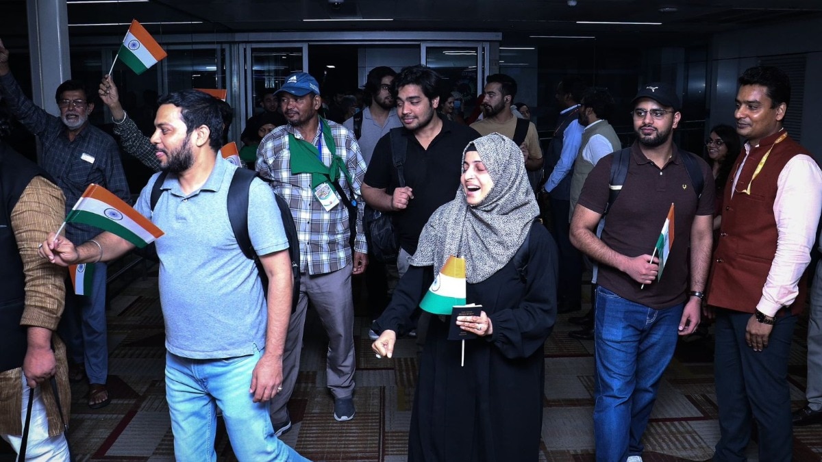 ईरान से 2300 लोगों को भारत लाया गया, जिनमें बड़ूूी संख्या स्टूडेंट्स की रही