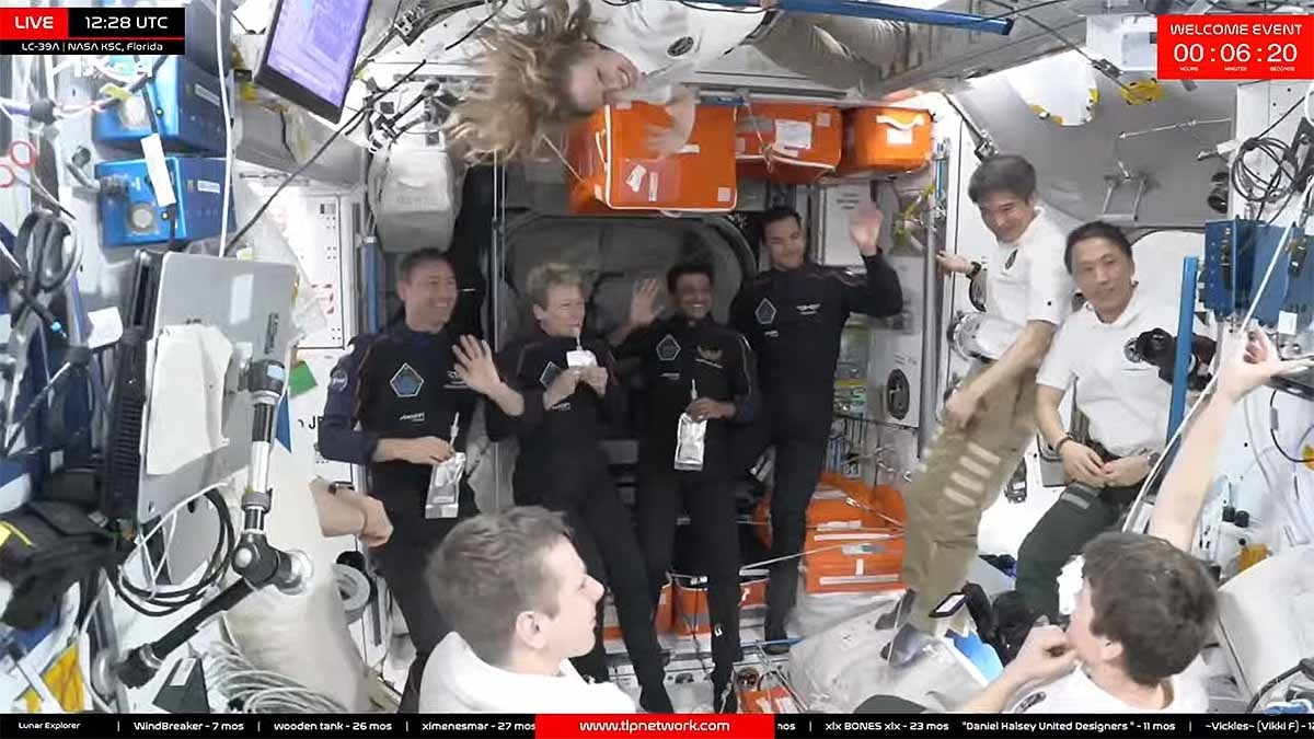 Shubhanshu in space station