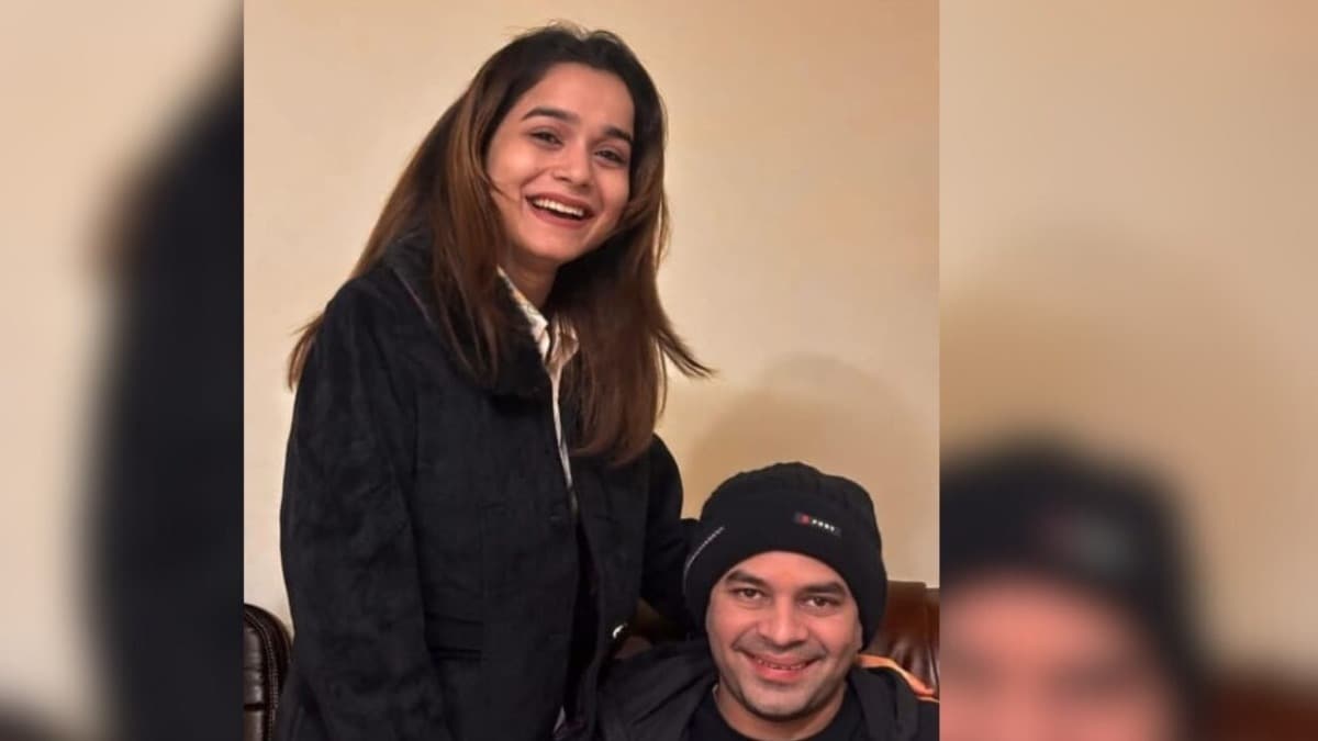 अनुष्का यादव से मिलने उनके घर पहुंचे तेज प्रताप, कल कहा था- दोनों की फोटो मैंने शेयर की थी - tej pratap yadav reached anushka yadav house to meet her lclnt - AajTak