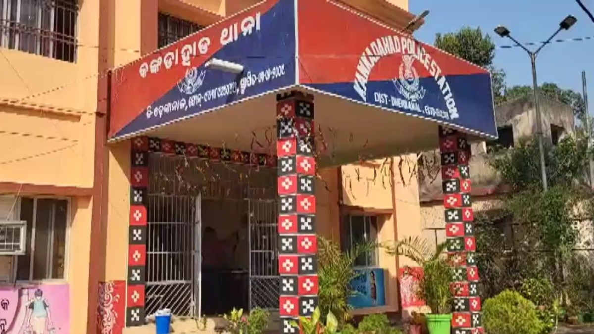 पिता ने कुल्हाड़ी से मार कर दी बेटी की हत्या