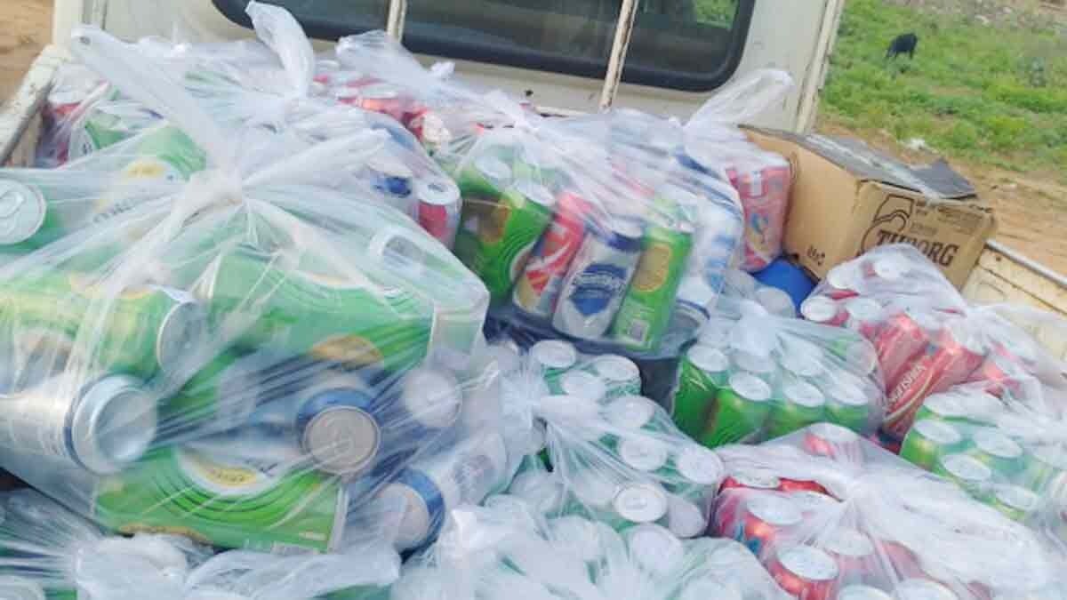 Criminals burnt a car worth crores