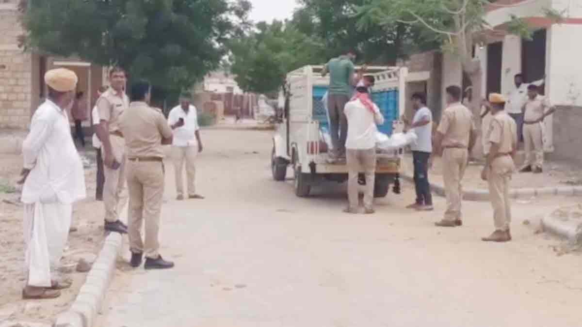 Four members of a family committed mass suicide