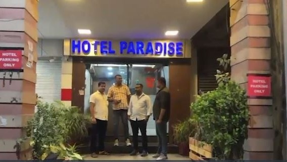 होटल से छुड़ाई गई विदेशी लड़कियां