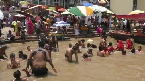 वाराणसी बाढ़ जैसे हालात.