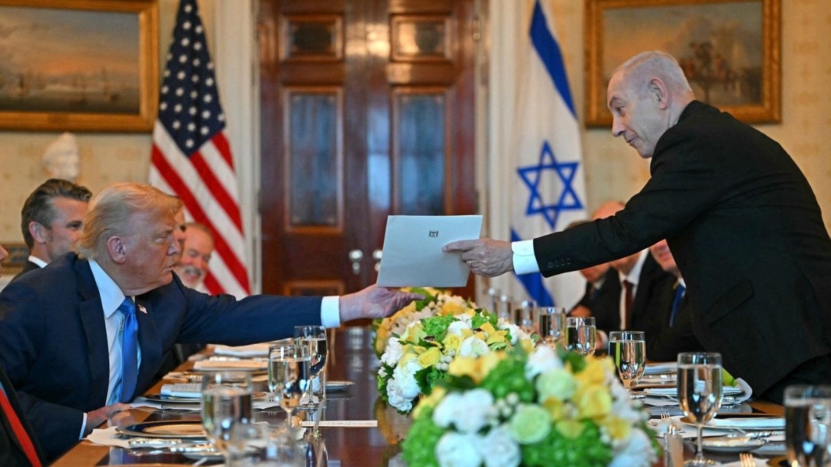 Netanyahu handed the letter to Trump as they meet at the Blue Room of the White House.