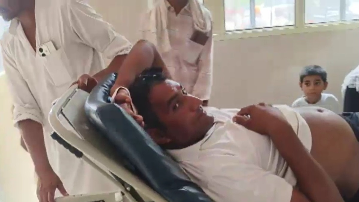 बदमाशों ने युवक पर की फायरिंग