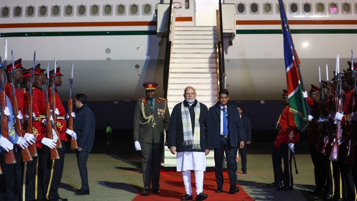 नामीबिया पहुंचे प्रधानमंत्री नरेंद्र मोदी