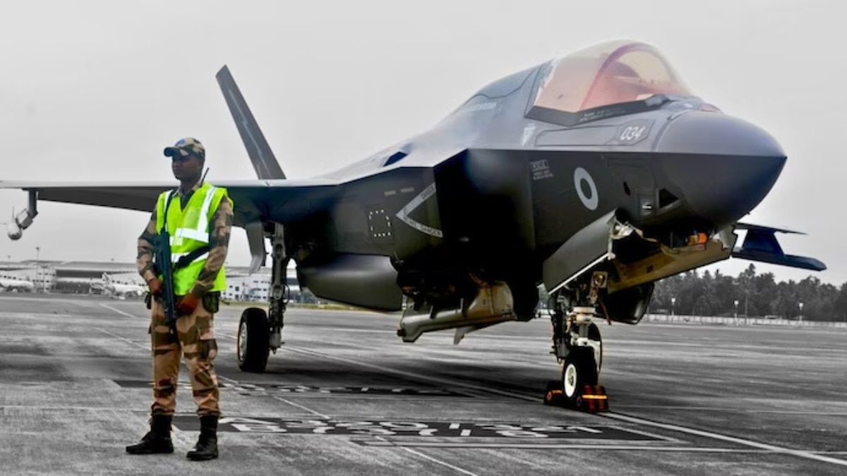 केरल में खड़ा ब्रिटिश F-35 फाइटर जेट अगले हफ्ते हो सकता है रवाना (फोटो क्रेडिट - पीटीआई)